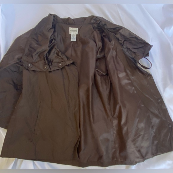 Chico’s Black Walnut/Brown Texture Shine Erika 3/4 Sleeve Snap Closure Jacket - Picture 6 of 15